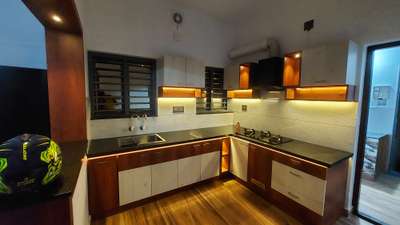 Kitchen, Lighting, Storage Designs by Carpenter Raju Kannan, Palakkad | Kolo