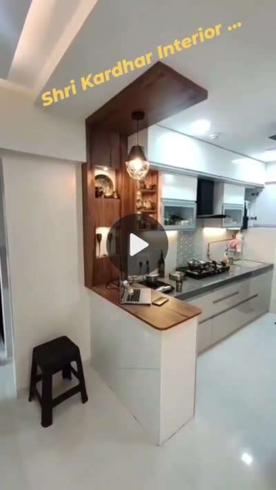 Kitchen Designs by Interior Designer श्री करधर Interior Solution, Indore | Kolo