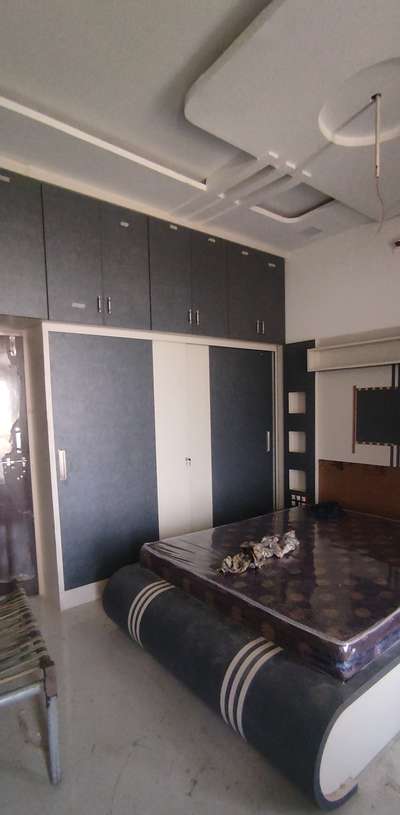 Ceiling, Furniture, Storage, Bedroom, Wall Designs by Building Supplies Yogesh suthar, Udaipur | Kolo