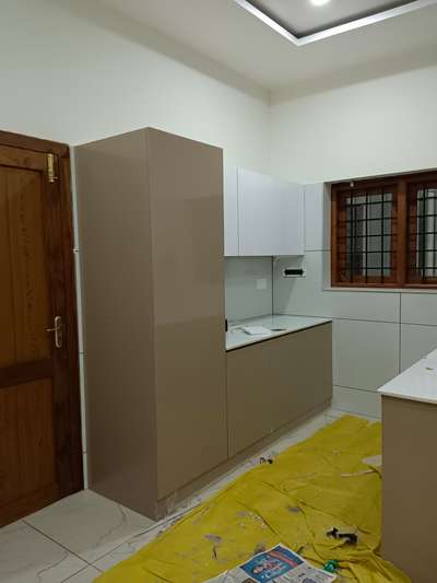 Storage, Kitchen Designs by Carpenter Aneesh Elambra wandoor, Malappuram | Kolo