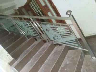 Staircase Designs by Fabrication & Welding shijy K samuel, Kottayam | Kolo