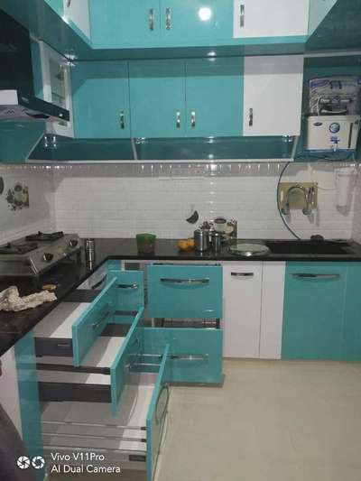 Kitchen, Storage Designs by Carpenter Aarif Ali, Ghaziabad | Kolo