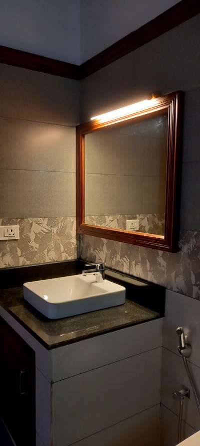 Bathroom, Lighting Designs by Flooring Reghu Reghu er, Pathanamthitta | Kolo