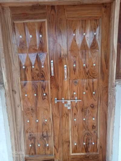 Door Designs by Carpenter Carpenter Mukesh Dhanve, Dewas | Kolo
