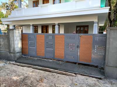 Exterior Designs by Architect 𝔹ꪖ𝘴ꫝꫀꫀ𝘳 𝕀ꪀꪀꪮꪜꪖ𝓽ꫀ, Thrissur | Kolo