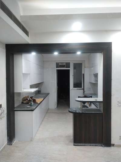 Kitchen, Lighting, Storage Designs by Carpenter Muvarik Husain, Gautam Buddh Nagar | Kolo