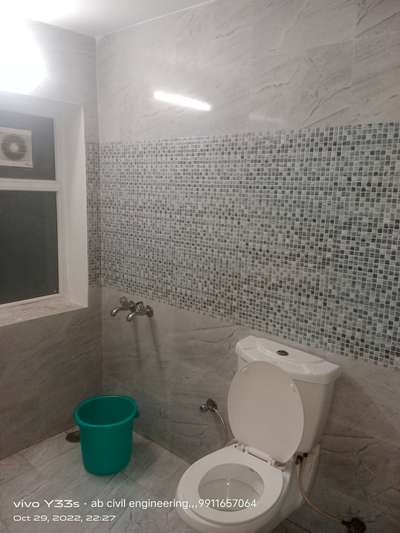 Bathroom Designs by Contractor EnggMeraj Ali, Gautam Buddh Nagar | Kolo
