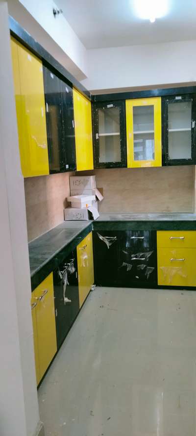 Kitchen, Storage Designs by Carpenter Arshad malik, Noida | Kolo