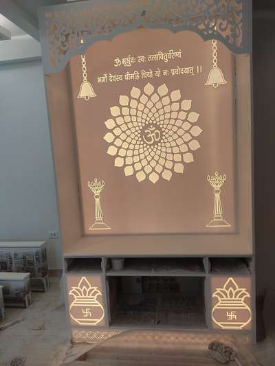 Prayer Room, Storage Designs by Painting Works Raja Kumar, Gurugram | Kolo