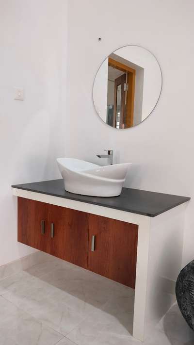 Bathroom Designs by Carpenter Vijesh Vijesh, Palakkad | Kolo