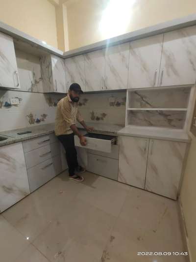Kitchen, Storage Designs by Carpenter Deepak interior designer, Bhopal | Kolo