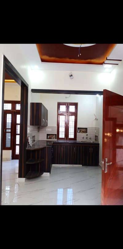 Kitchen, Storage, Window Designs by Contractor Abhay PANDEY, Gautam Buddh Nagar | Kolo