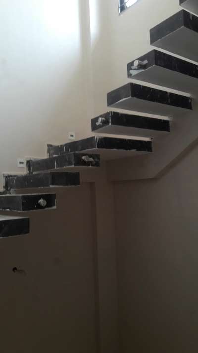 Staircase Designs by Contractor SABIR khan, Indore | Kolo