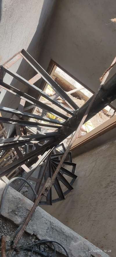 Staircase Designs by Fabrication & Welding Mohammad Islam, Ghaziabad | Kolo