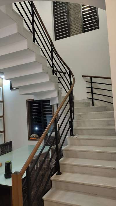 Staircase Designs by Home Owner sadhique sadhique, Malappuram | Kolo