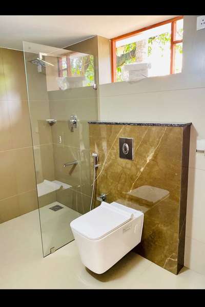 Bathroom Designs by Plumber Sanal Lorance, Kozhikode | Kolo