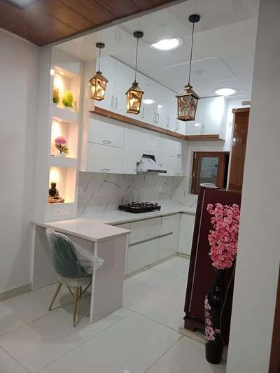 Kitchen, Lighting, Storage Designs by Carpenter    प्रवेश  फर्नीचर  वाला , Dewas | Kolo