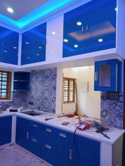 Kitchen, Lighting, Storage Designs by Architect Glerin Michael, Thrissur | Kolo