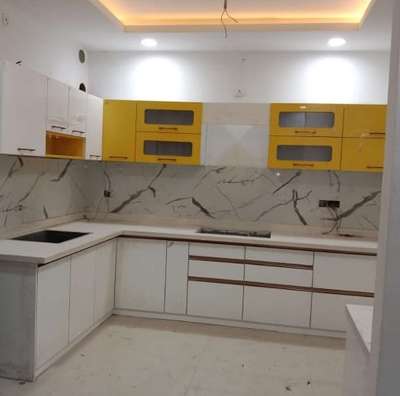 Kitchen, Storage Designs by Interior Designer astar interior work astar interior work, Bhopal | Kolo