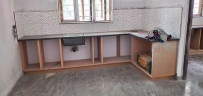Kitchen, Storage Designs by Contractor Pra sad, Alappuzha | Kolo