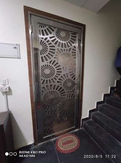 Door, Staircase Designs by Contractor sultan saifi, Delhi | Kolo