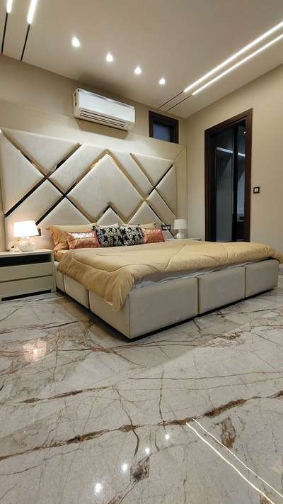 Furniture, Lighting, Storage, Bedroom Designs by Contractor DOORSTAPS Interior Solution, Delhi | Kolo