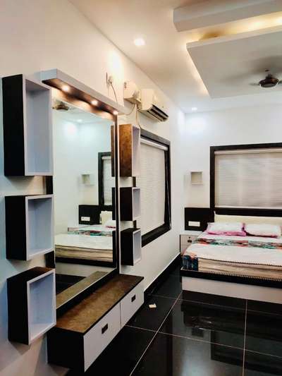 Bedroom Designs by Contractor ihshaj cc, Kozhikode | Kolo