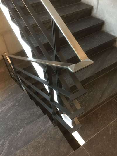 Staircase Designs by Fabrication & Welding Ahmed Stainless, Delhi | Kolo