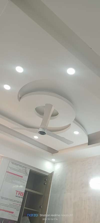 Ceiling, Lighting, Storage Designs by Contractor Nishant Singh, Gautam Buddh Nagar | Kolo