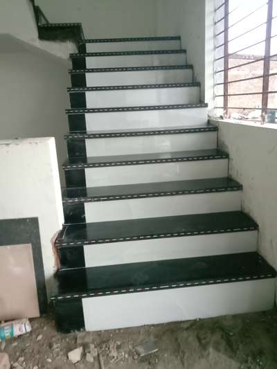 Staircase Designs by Plumber Sakir Ali, Dhar | Kolo