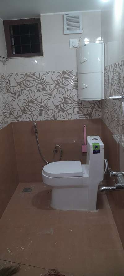 Bathroom Designs by Contractor Anoop Anoop KP, Kottayam | Kolo