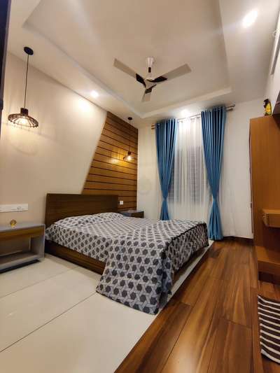 Bedroom Designs by Contractor DREAMLINE BUILDERS, Thrissur | Kolo
