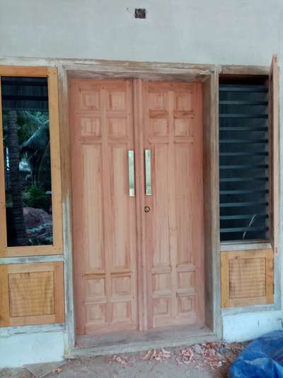 Door Designs by Carpenter Suresh Thekkekara Suresh Thekkekara, Kasaragod | Kolo