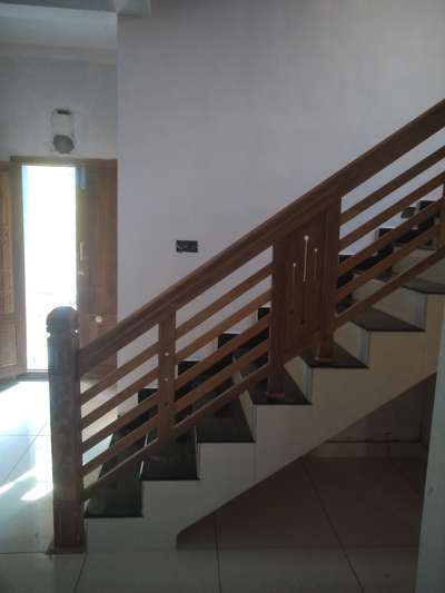 Staircase Designs by Carpenter kichu kichu, Kollam | Kolo