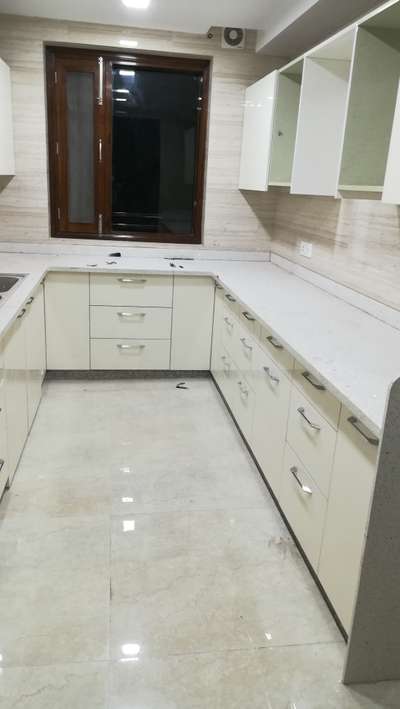 Kitchen, Storage Designs by Interior Designer MD Intarior Sulation, Gurugram | Kolo