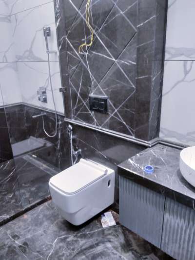 Bathroom Designs by Contractor Mohd Shoaib, Delhi | Kolo