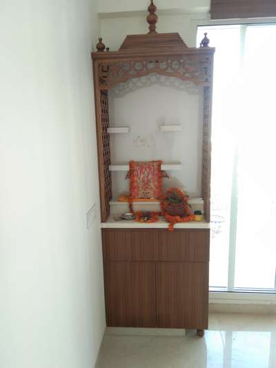 Prayer Room, Storage Designs by Carpenter Sahana Aalam Sahana Aalam, Gurugram | Kolo