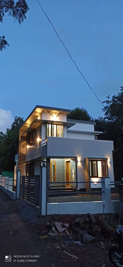 Exterior, Lighting Designs by Civil Engineer Lince Saji, Pathanamthitta | Kolo