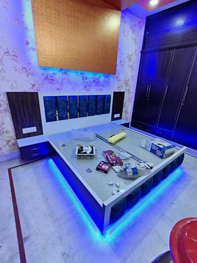 Bedroom, Furniture, Lighting, Storage, Wall Designs by Carpenter Rajkumar Kumar, Delhi | Kolo