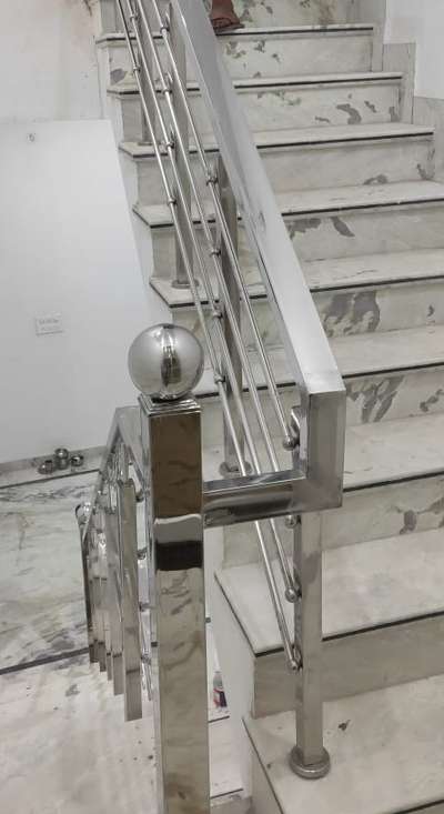 Staircase Designs by Building Supplies Nadeem Saifi, Ghaziabad | Kolo