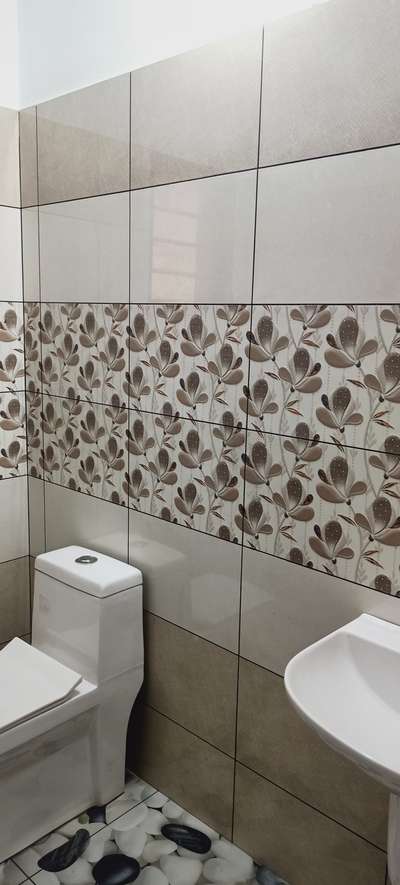 Bathroom Designs by Flooring Bineesh  Cv, Idukki | Kolo