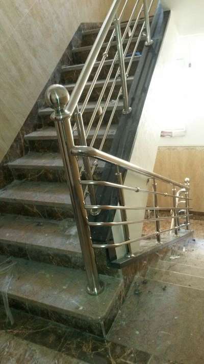 Staircase Designs by Contractor Ali Khan SaiFi, Delhi | Kolo