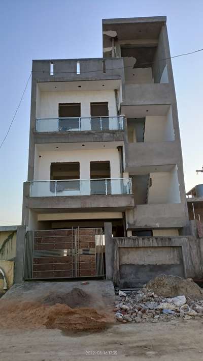 Exterior Designs by Civil Engineer Neeraj mehra, Gautam Buddh Nagar | Kolo
