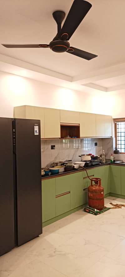 Kitchen, Storage Designs by Contractor Antony sebastion, Alappuzha | Kolo