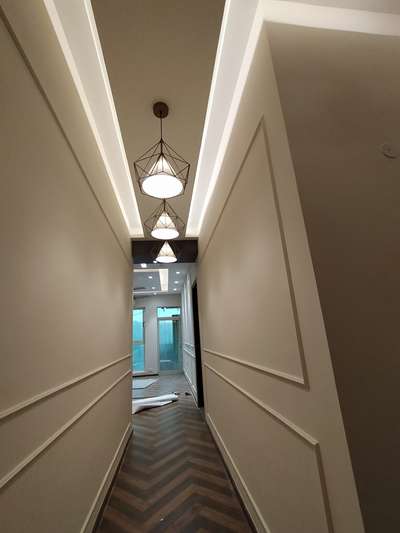 Ceiling, Lighting, Wall Designs by Contractor Suhail S, Delhi | Kolo