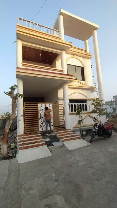 Exterior Designs by Painting Works Razu Shah, Ujjain | Kolo