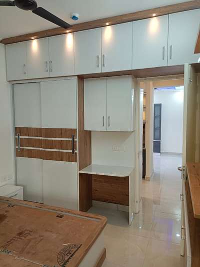 Bedroom, Furniture, Lighting, Storage Designs by Contractor US interior , Gautam Buddh Nagar | Kolo