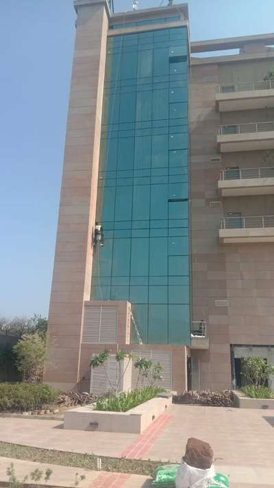 Exterior Designs by Contractor RK Glass cleaner, Delhi | Kolo