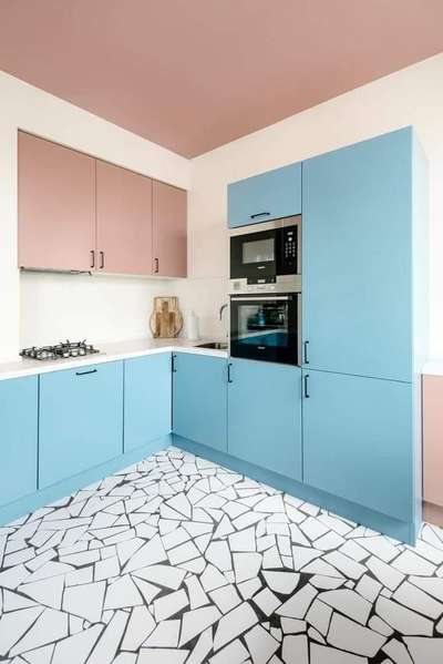 Kitchen, Storage Designs by Contractor Ambience Interiors, Gurugram | Kolo