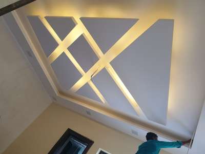 Ceiling, Lighting Designs by Contractor MAINPAL  YADAV , Gurugram | Kolo